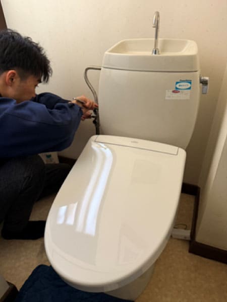 ウォシュレットの交換取付工事